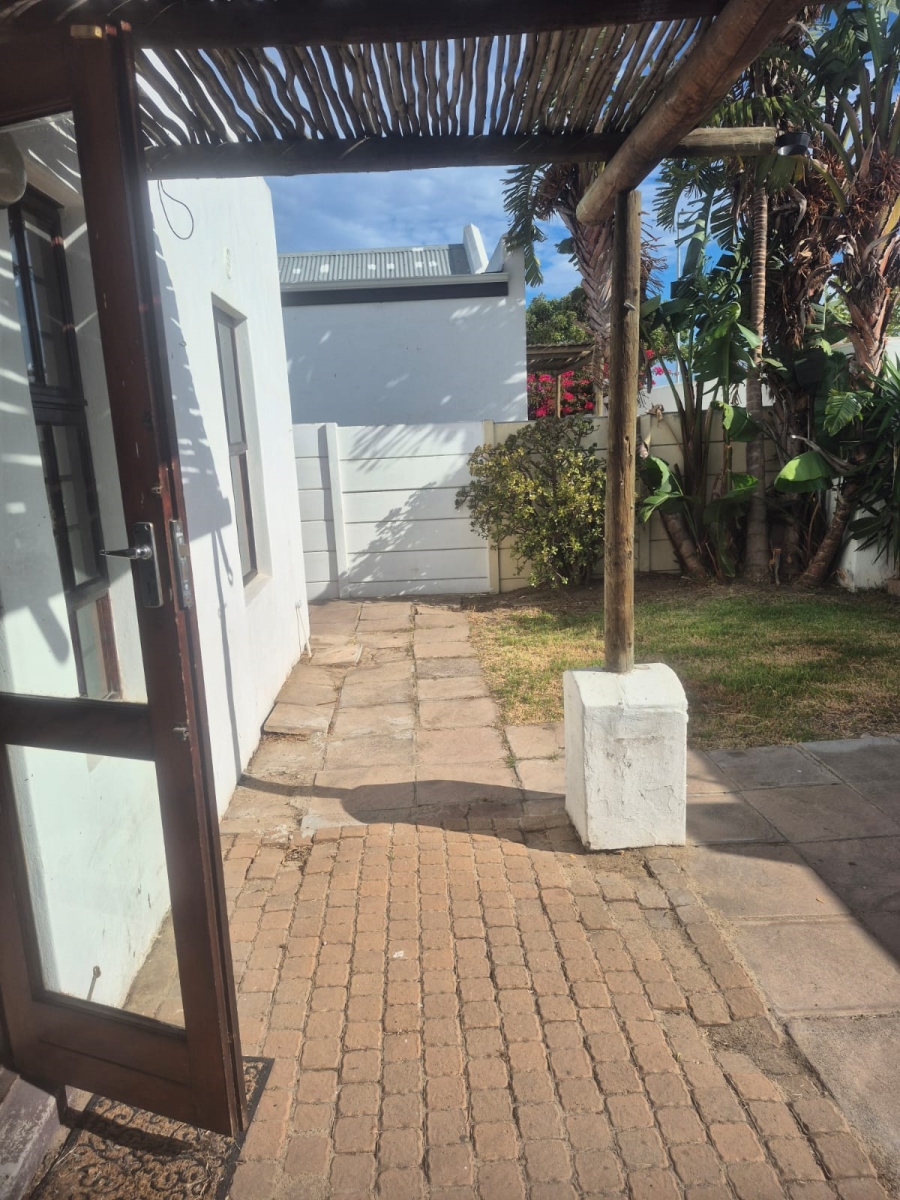 To Let 2 Bedroom Property for Rent in Parklands Western Cape